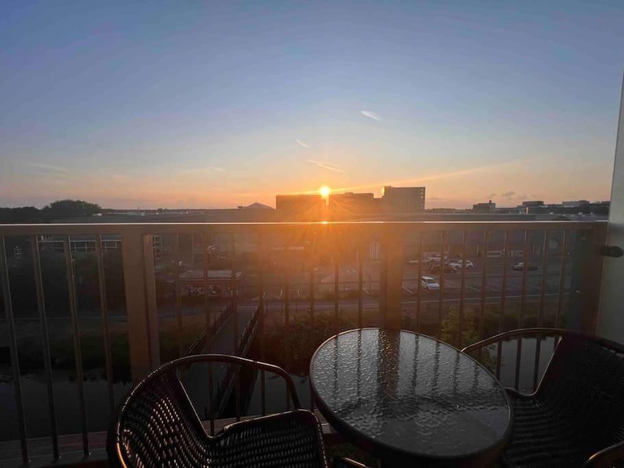 Lincoln View Sleeps 4 Balcony Self Check-In Apartment Exterior foto